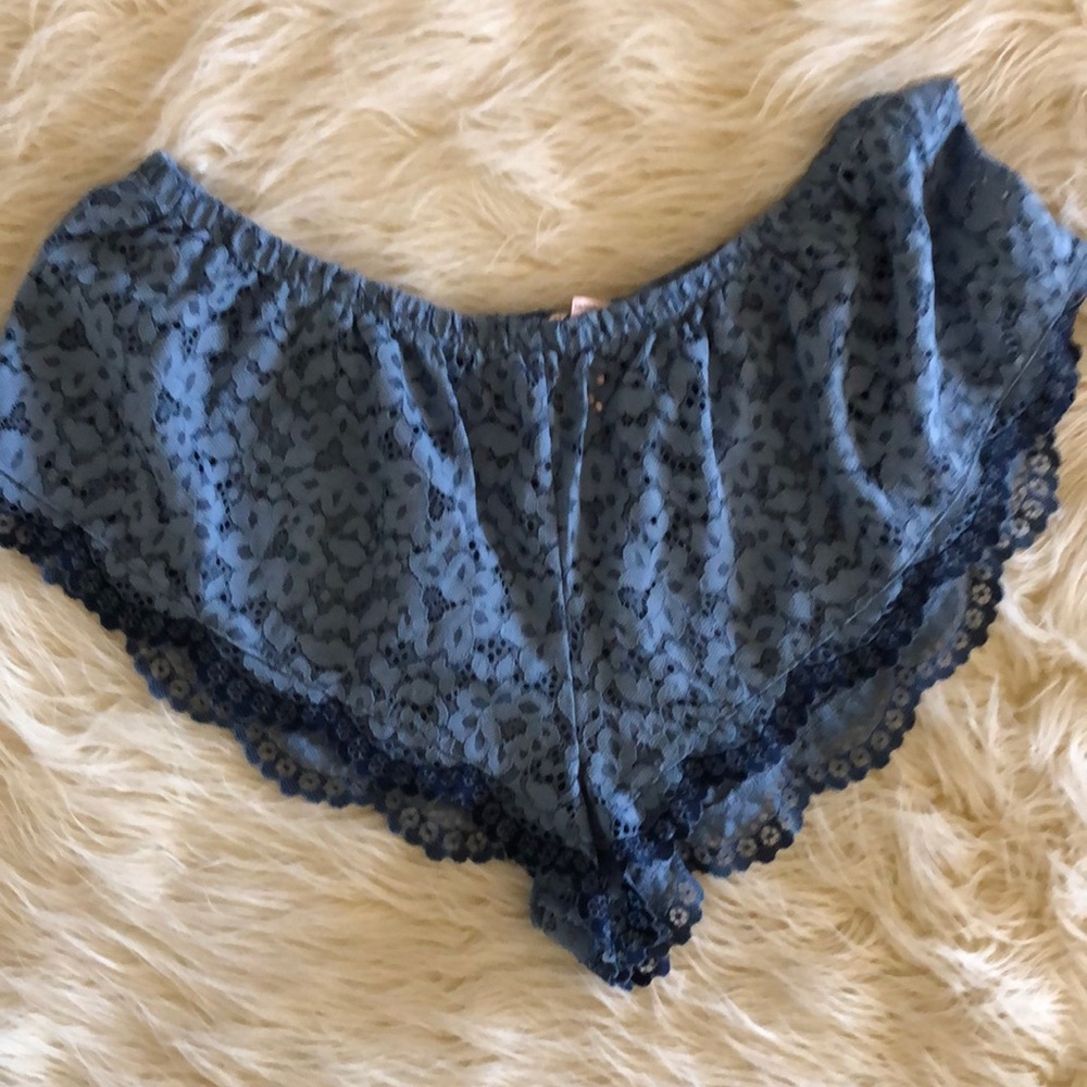 Vitoria secret shorts